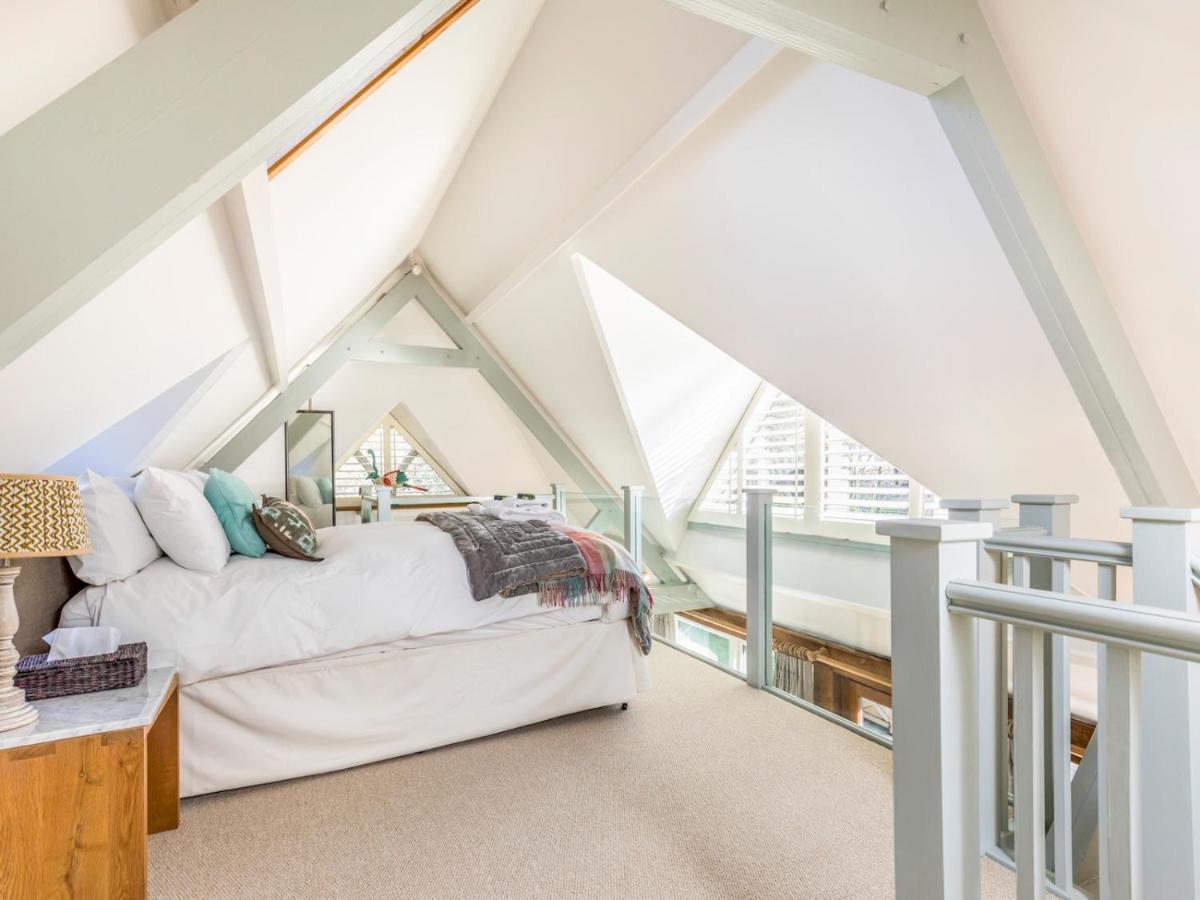 Pass The Keys Peaceful And Beautiful 1 Bedroom Barn Conversion Chichester Exterior photo