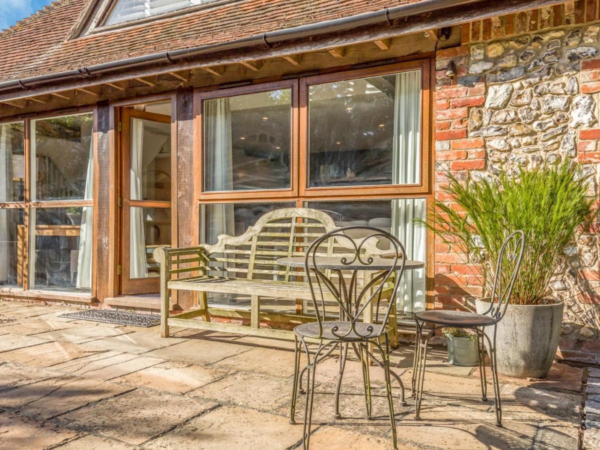 Pass The Keys Peaceful And Beautiful 1 Bedroom Barn Conversion Chichester Exterior photo